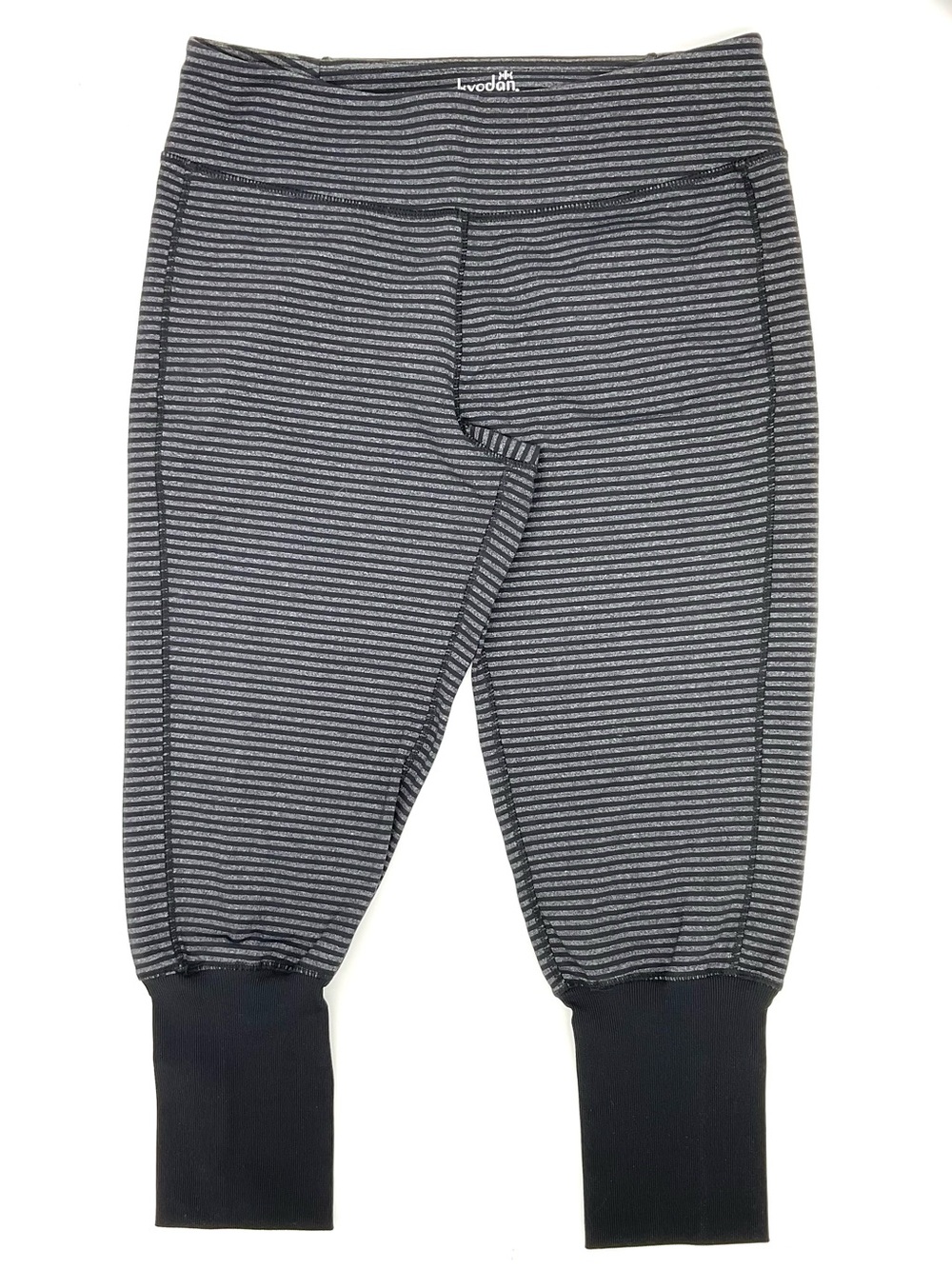 Kyodan Black and Gray Striped Capris Leggings